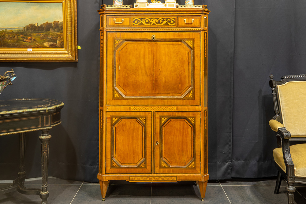 Lot 549