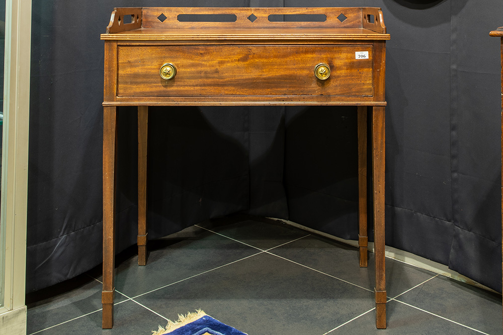 Lot 706