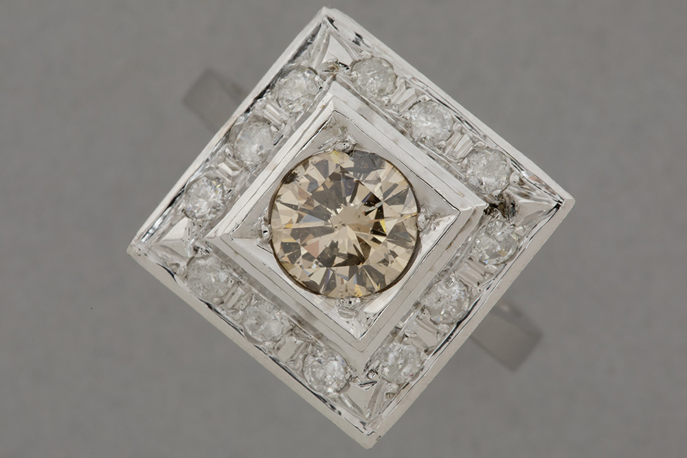 Lot 718