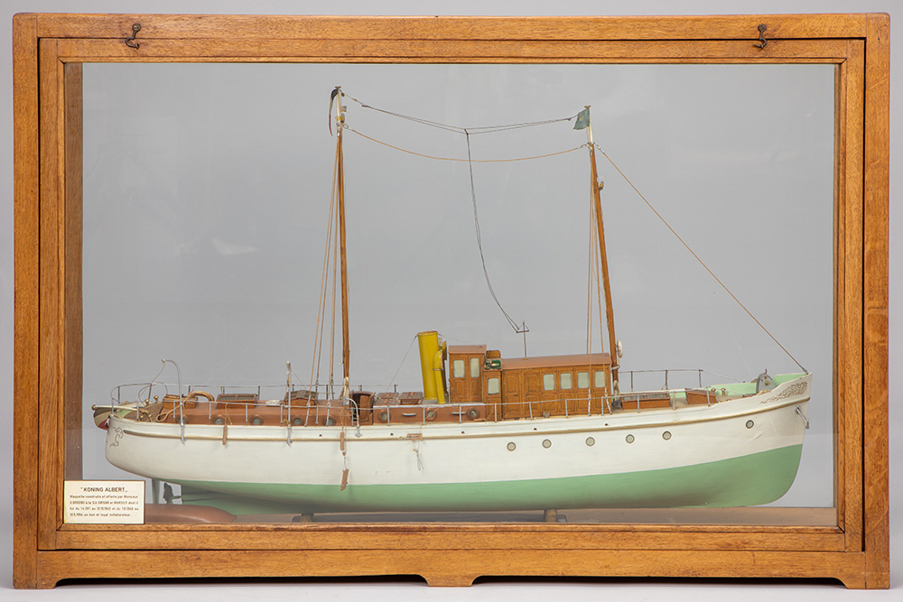 Lot 774