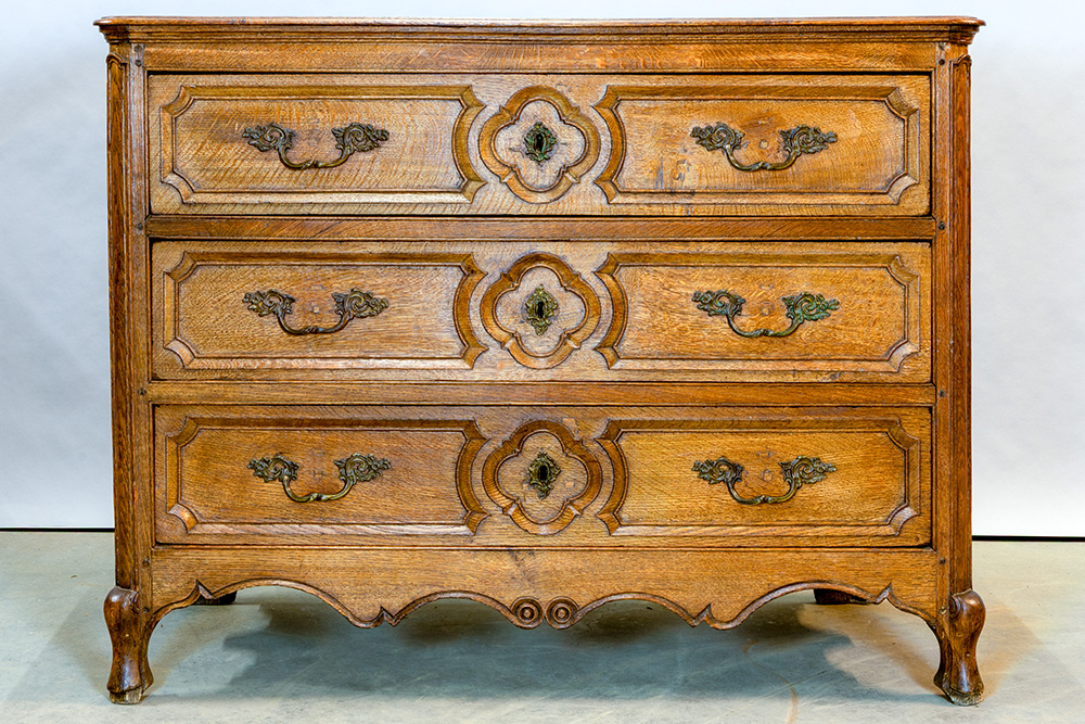 Lot 824