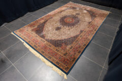 Lot 833