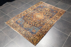 Lot 835