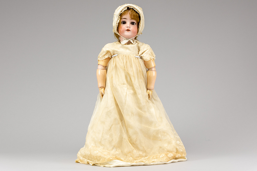 Lot 985
