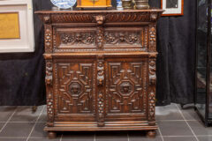 Lot 195