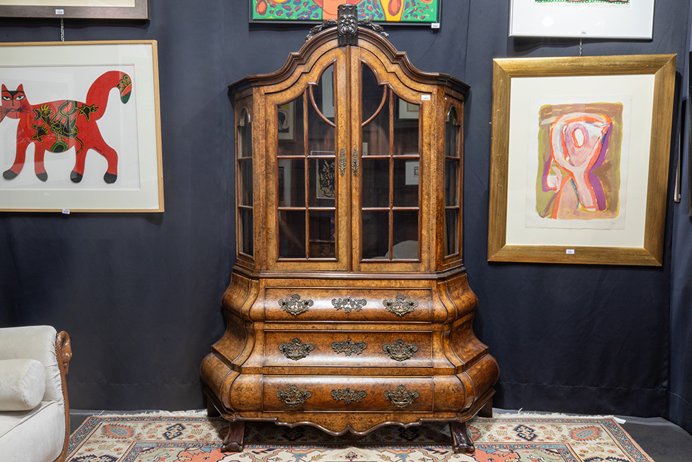 Lot 284