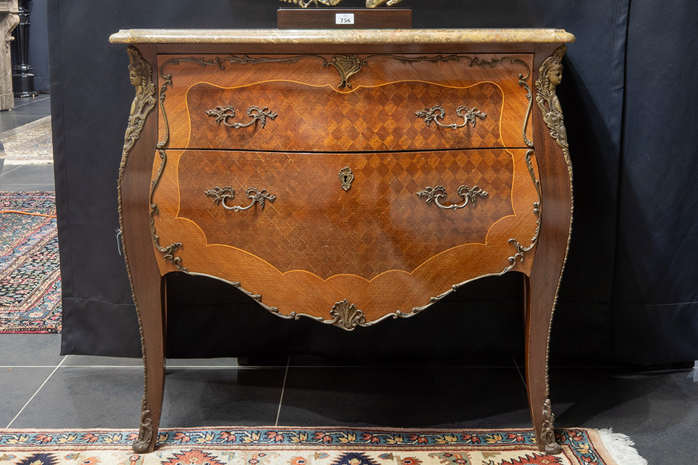 Lot 286