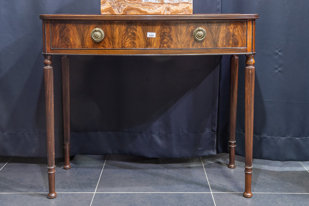 Lot 320
