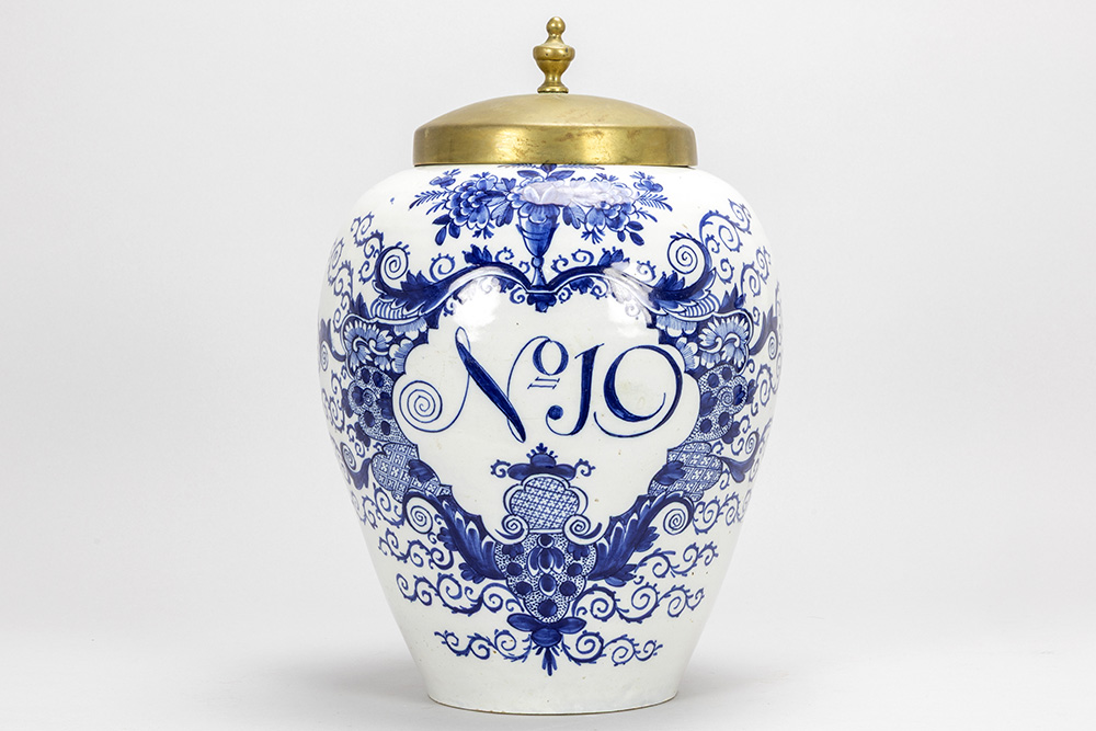 Lot 385
