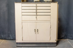 Lot 671