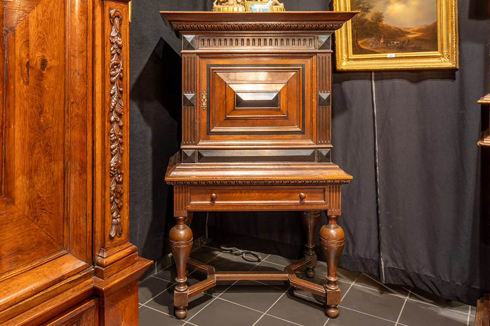 Lot 300