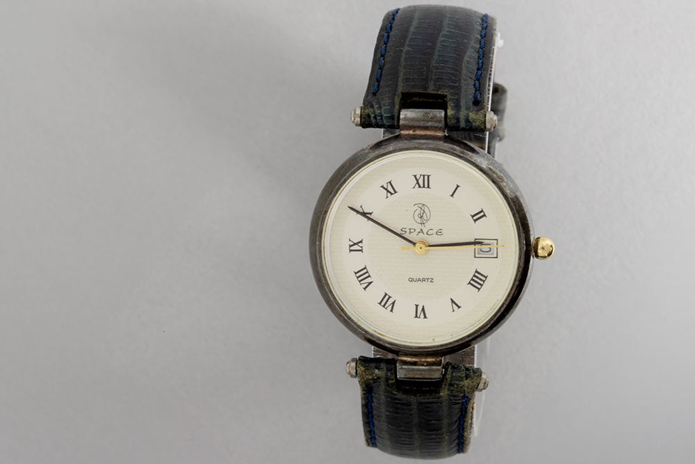 Lot 438